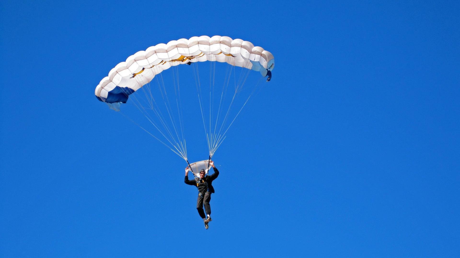 城市赛事期间临时医疗点提供便捷急救服务，守护每一刻